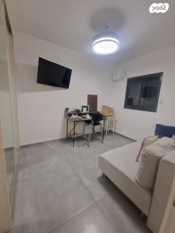 דירה, יד לבנים, רמת גן