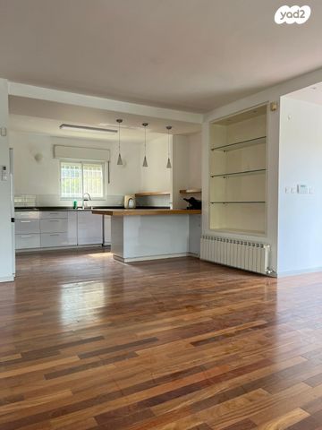 בית פרטי/ קוטג', בית זית