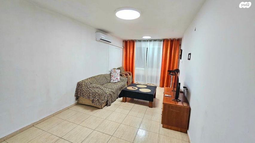 קיבוץ גלויות 