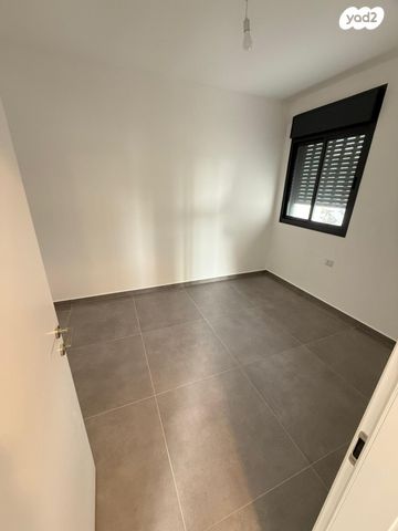 דירה, דניאל, בת ים