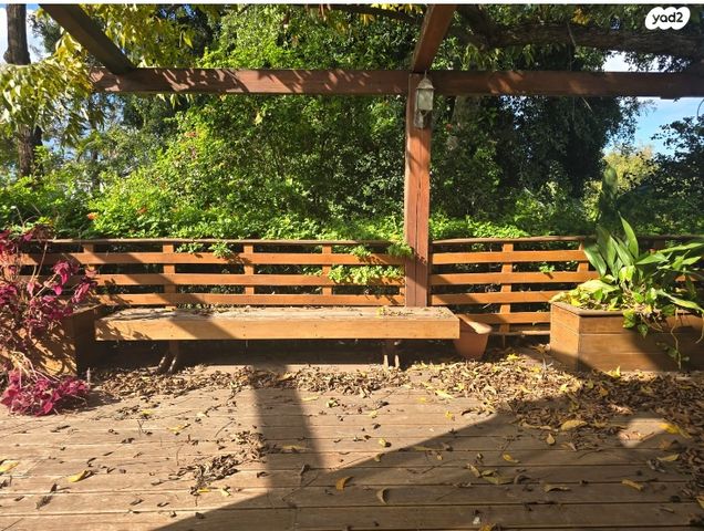 בית פרטי/ קוטג', קרית יערים, רמת השרון