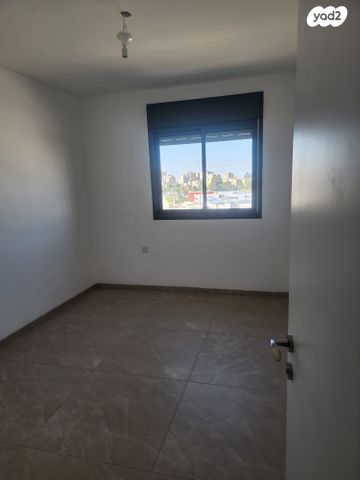 דירה, שדרות יחד שבטי ישראל, אחיסמך, לוד