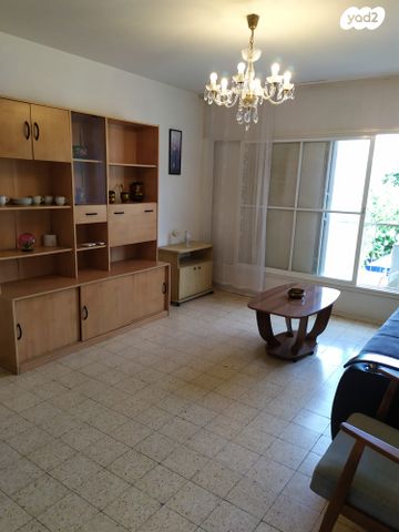 רמז, מערב ותיק