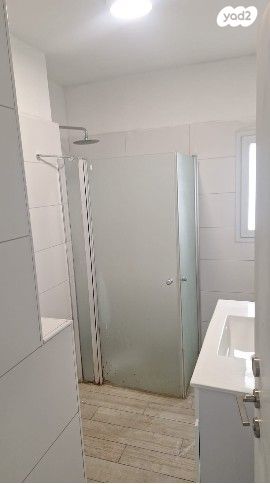 דירה, בית וגן 13, לב העיר, בת ים