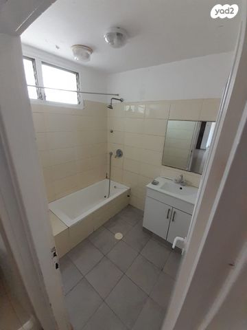 דירה, צבי פנקס, מרכז עפולה עלית, עפולה