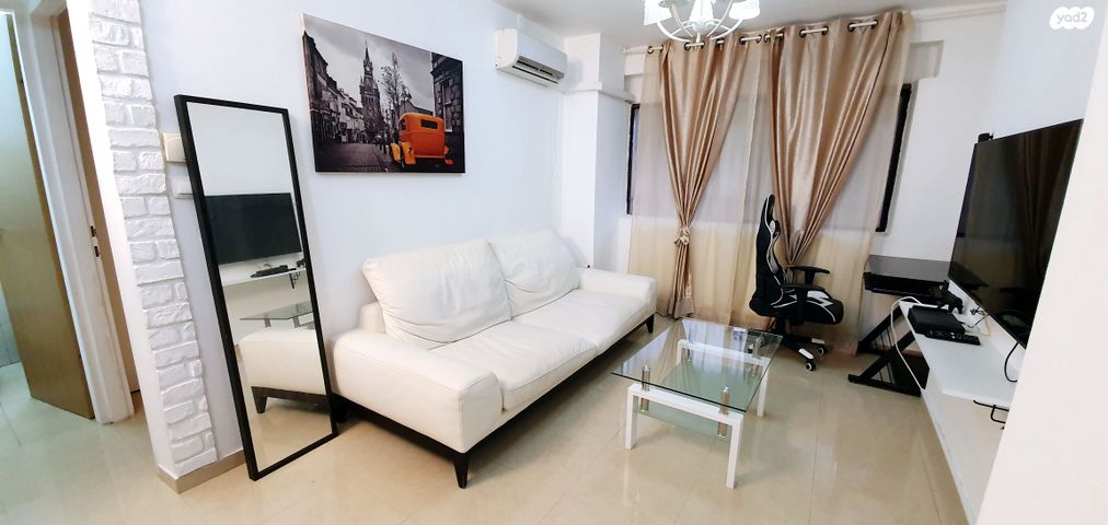 דירה, הפרחים, אשכול, כרמיאל