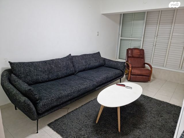 דירה, הגבעות 18, בת ים