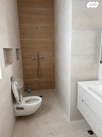 דו משפחתי, מתחם 19 - 20 (מתחם הפרחים), הוד השרון