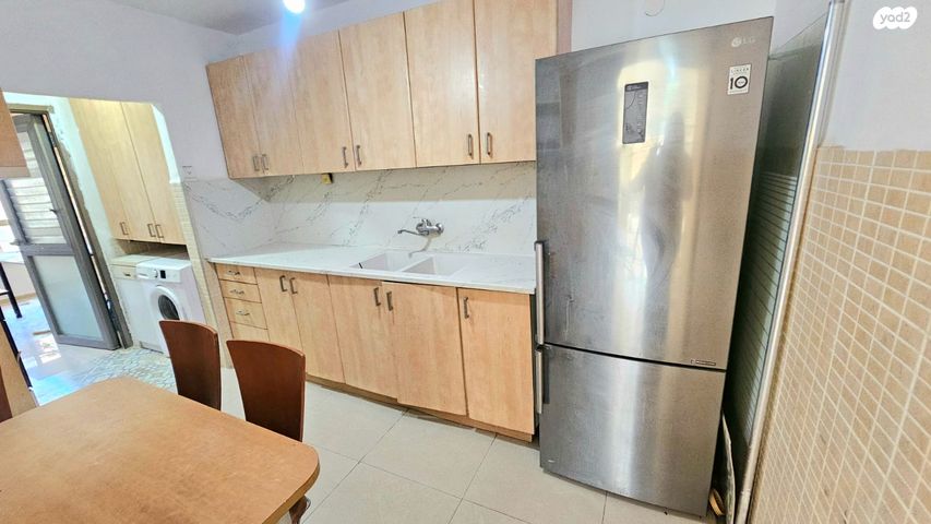 דירה, אלי כהן, עמידר, נהריה