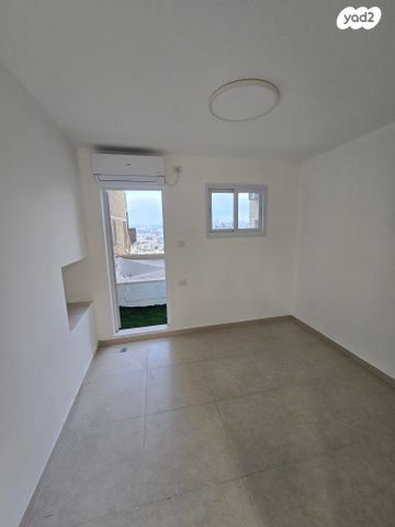 דירה, שבתאי הנגבי, ירושלים