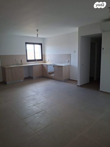 דירה, רבי חנינא, בית שמש