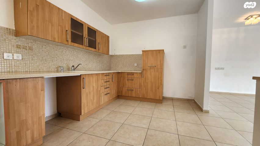 דירה, דרך דגניה, קרית השרון, נתניה