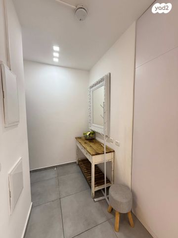 דירה, הירקון, כרם התימנים, תל אביב יפו