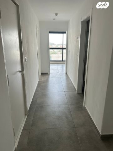 גג/ פנטהאוז, חולון