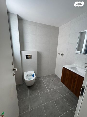 דירה, כרמי הנדיב, אחוזת רוטנר, קרית מלאכי