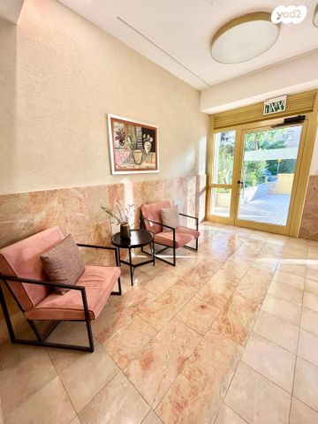 מחסן, רחביה, ירושלים