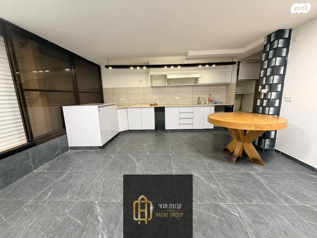 שדרות הרצל 3