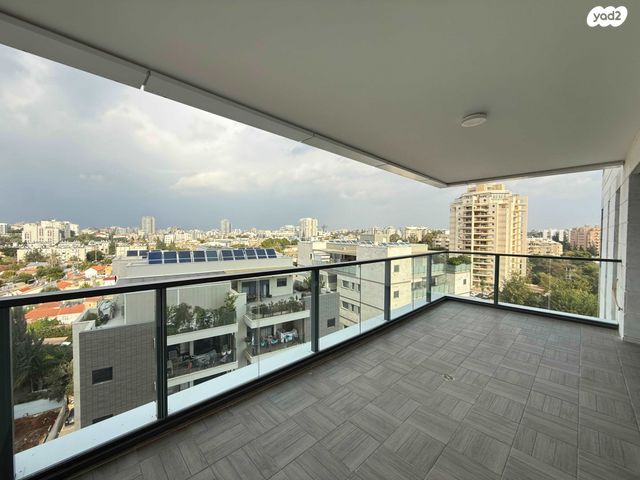 דירה, הר מירון, נווה ישראל, הרצליה