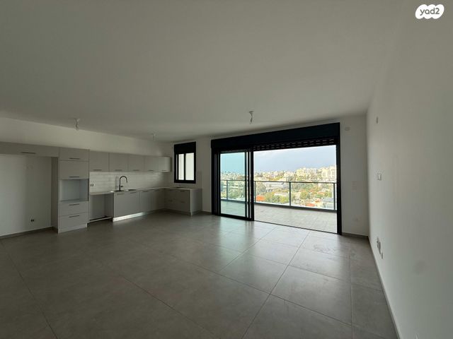 דירה, הר מירון, נווה ישראל, הרצליה