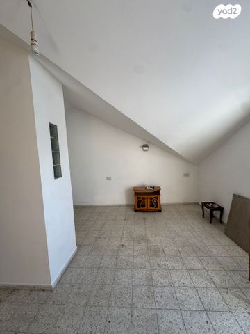 גג/ פנטהאוז, איריס, עין שרה, נהריה