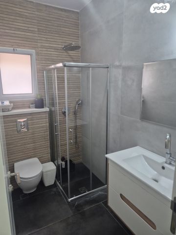 דירת גן, נוף הכנרת, צפת