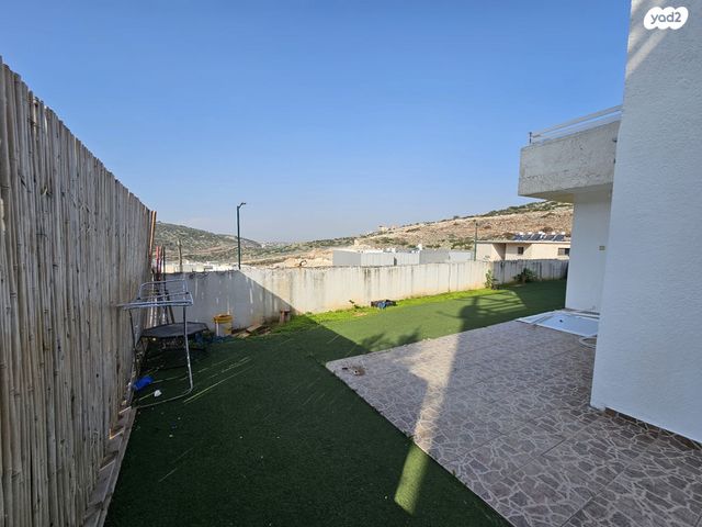 דו משפחתי, עץ אפרים