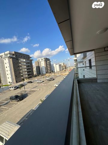 דירה, אפיקי הנחל / אופקים החדשה, אופקים