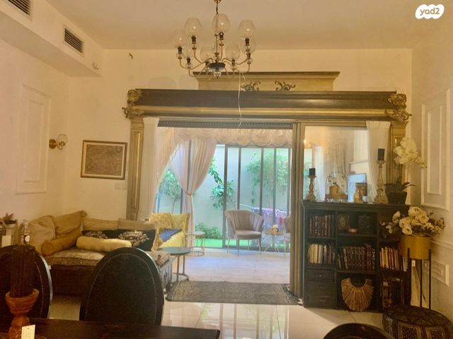 דירת גן, אליעזר בן יהודה, אגרובנק, חולון