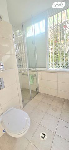 דירה, י"א באדר, נגבה, רמת גן