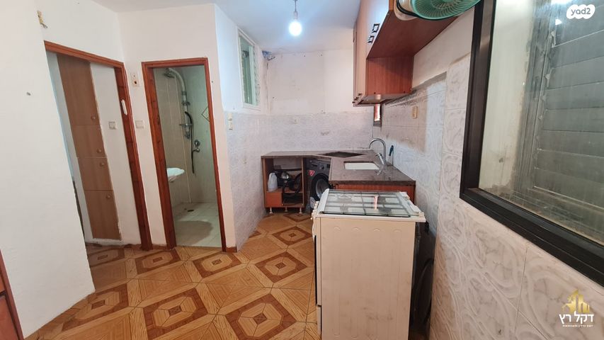 דירה, דב גרונר, עכו