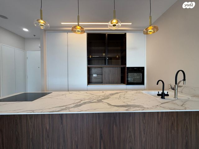 דירה, תוצרת הארץ 8, נחלת יצחק, תל אביב יפו