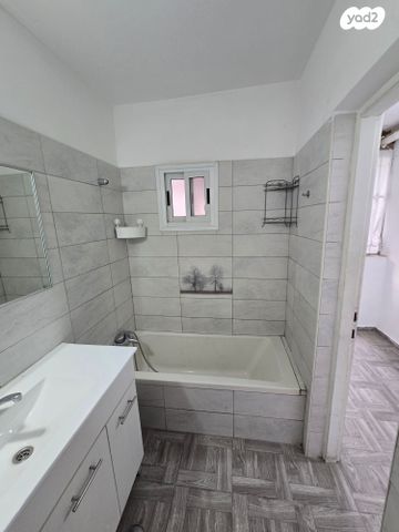 דירה, שבתאי הנגבי, ירושלים