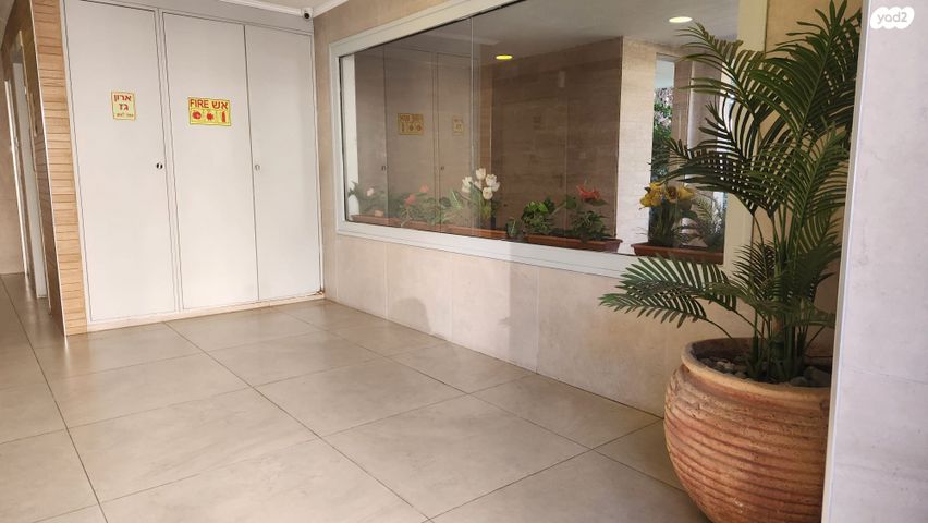 דירה, דרך דגניה, קרית השרון, נתניה