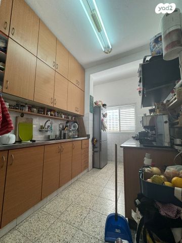 דירת גן, הפרטיזן היהודי, יד אליהו, תל אביב יפו