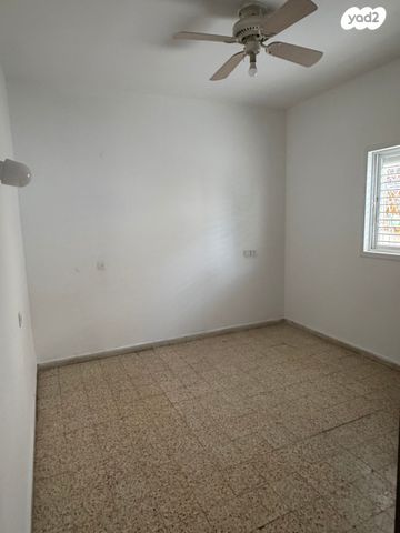 דירה, בנימין זאב באכר, תל חיים, תל אביב יפו