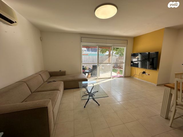 בית פרטי/ קוטג', גן יבנה