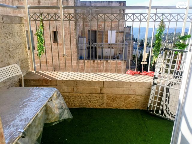 דירה, הרב אליעזר ברגמן, ירושלים