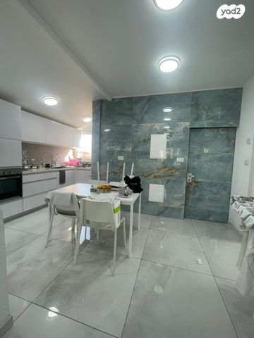 יחידת דיור, המגילה, ראשון לציון