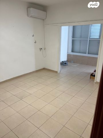 דירה, חיים וייצמן, מרכז, קרית עבודה, חולון