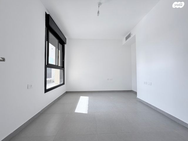 דירה, יצחק ארנסט נבנצל, ירושלים