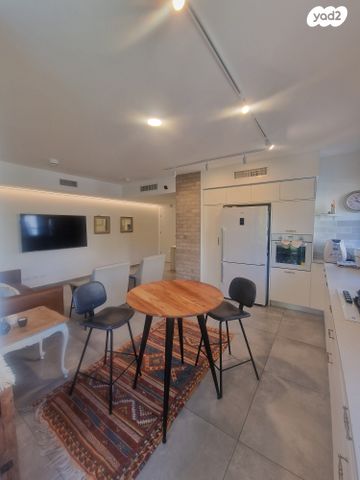 דירה, יד לבנים, רמת גן