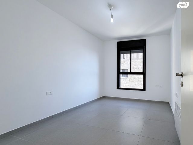 דירה, יצחק ארנסט נבנצל, ירושלים