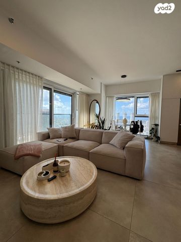 דירה, אריאל שרון 10, סיטי, גבעתיים