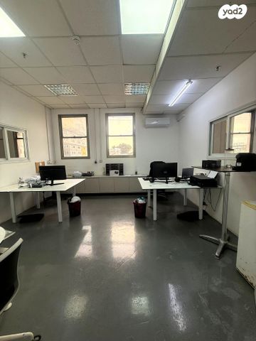 מבני תעשיה, הסדנה, אזור תעשיה א, חולון