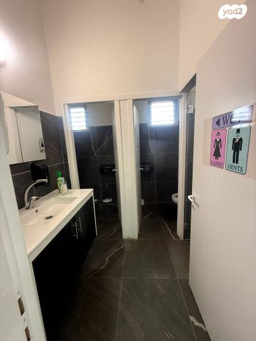 מבני תעשיה, הסדנה, אזור תעשיה א, חולון