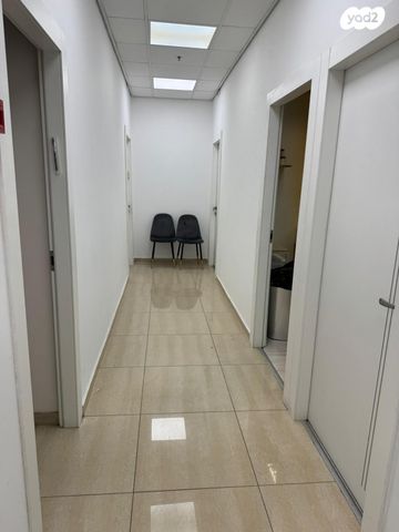 משרדים, משה לוי, מב"ת מערב, אזור תעשייה חדש, ראשון לציון