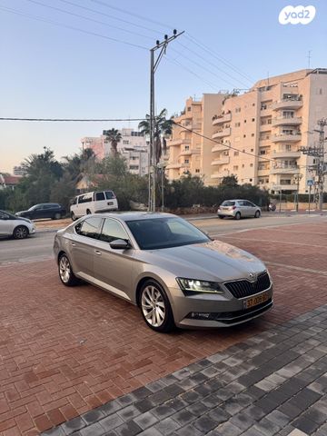 מודעת רכב סקודה סופרב