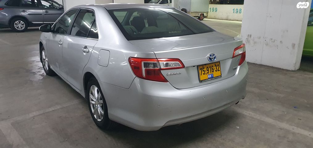 טויוטה קאמרי