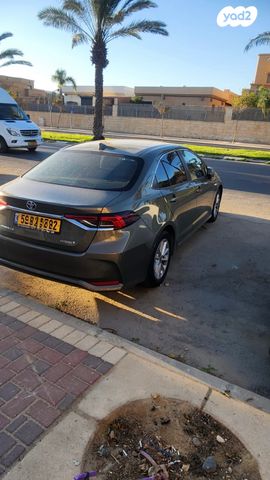 מודעת רכב טויוטה קורולה