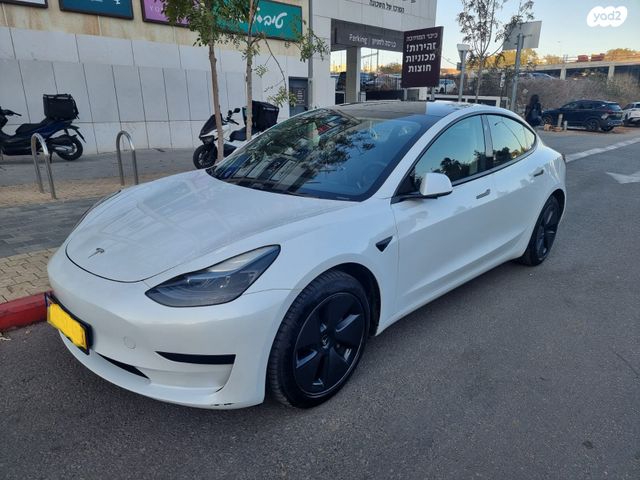 טסלה מודל 3